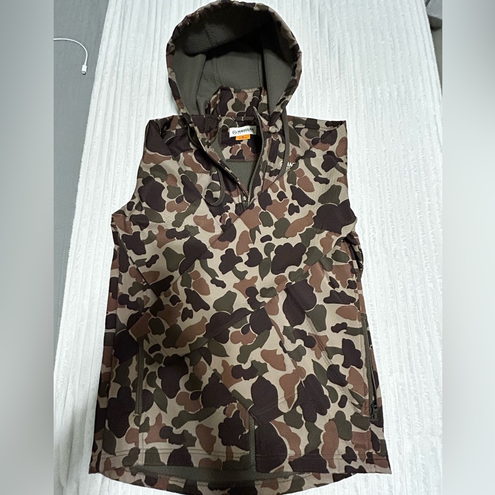 Hooded Insulated Jacket